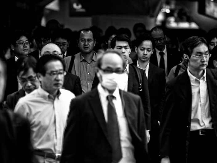 Very big group of salarymen at Shimbashi station for another day of hard labor. Street Photography by Victor Borst